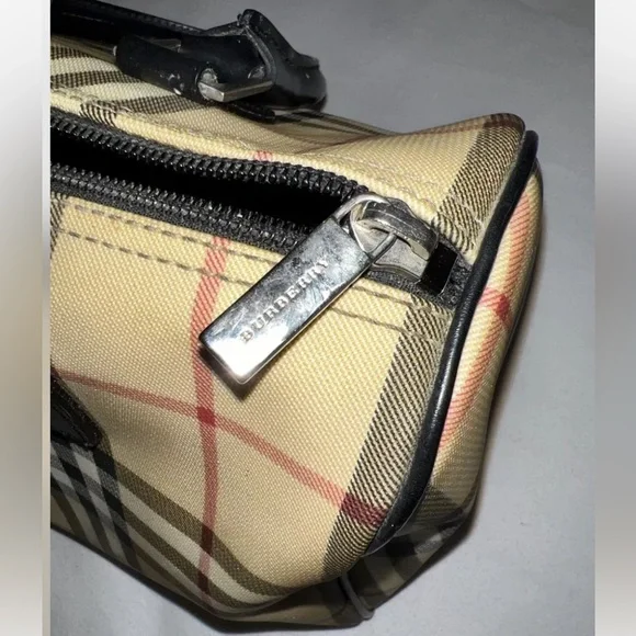 Burberry Classic Plaid Speedy Satchel - Picture 4 of 7